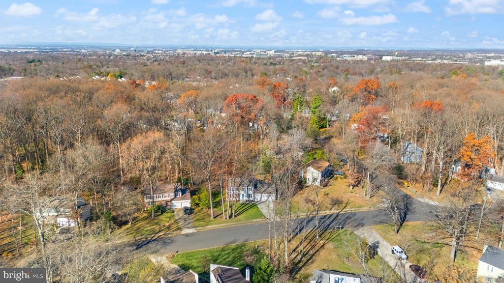 2420 FREETOWN DRIVE