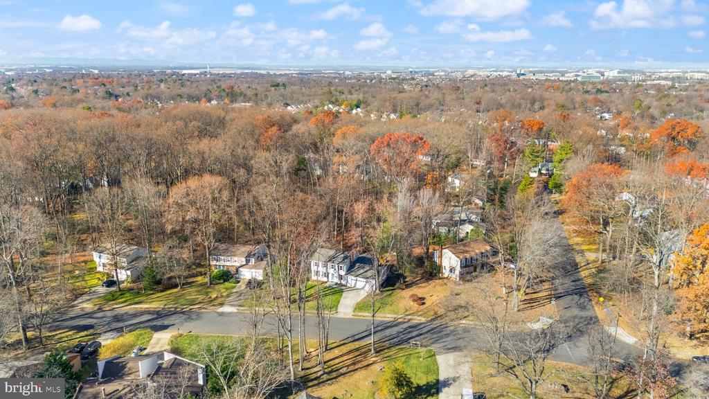 2420 FREETOWN DRIVE
