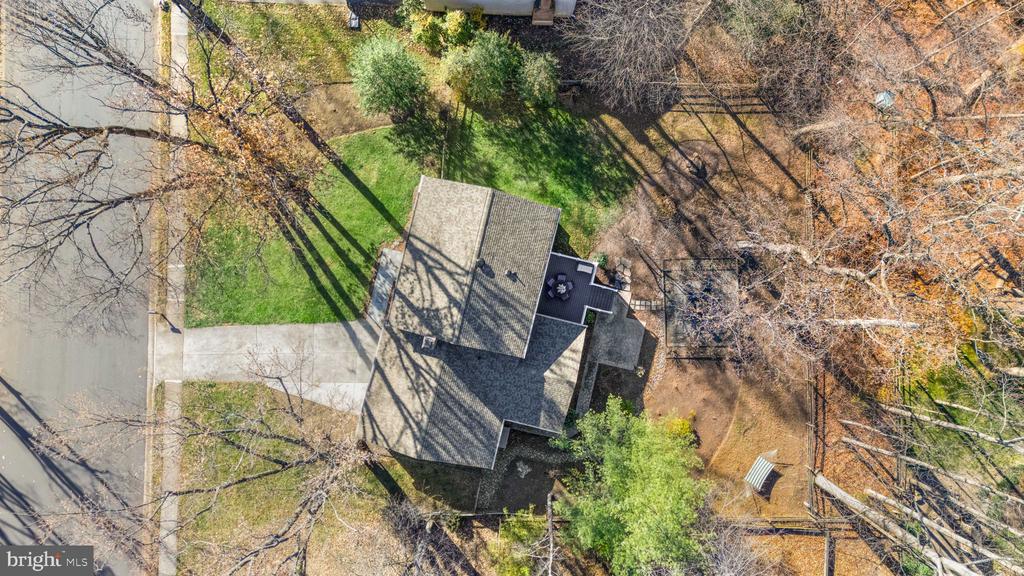2420 FREETOWN DRIVE