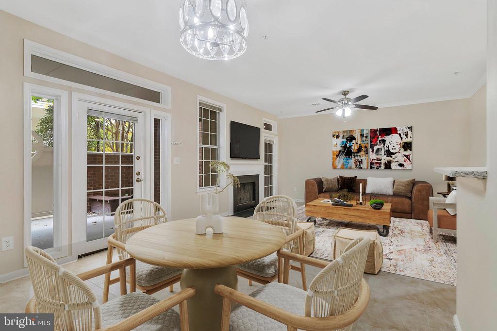 1319 GARDEN WALL COURT Unit: 404