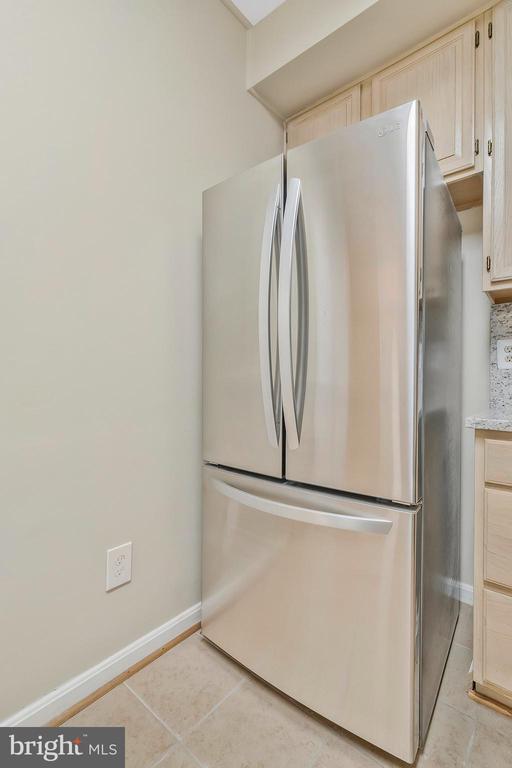 1319 GARDEN WALL COURT Unit: 404