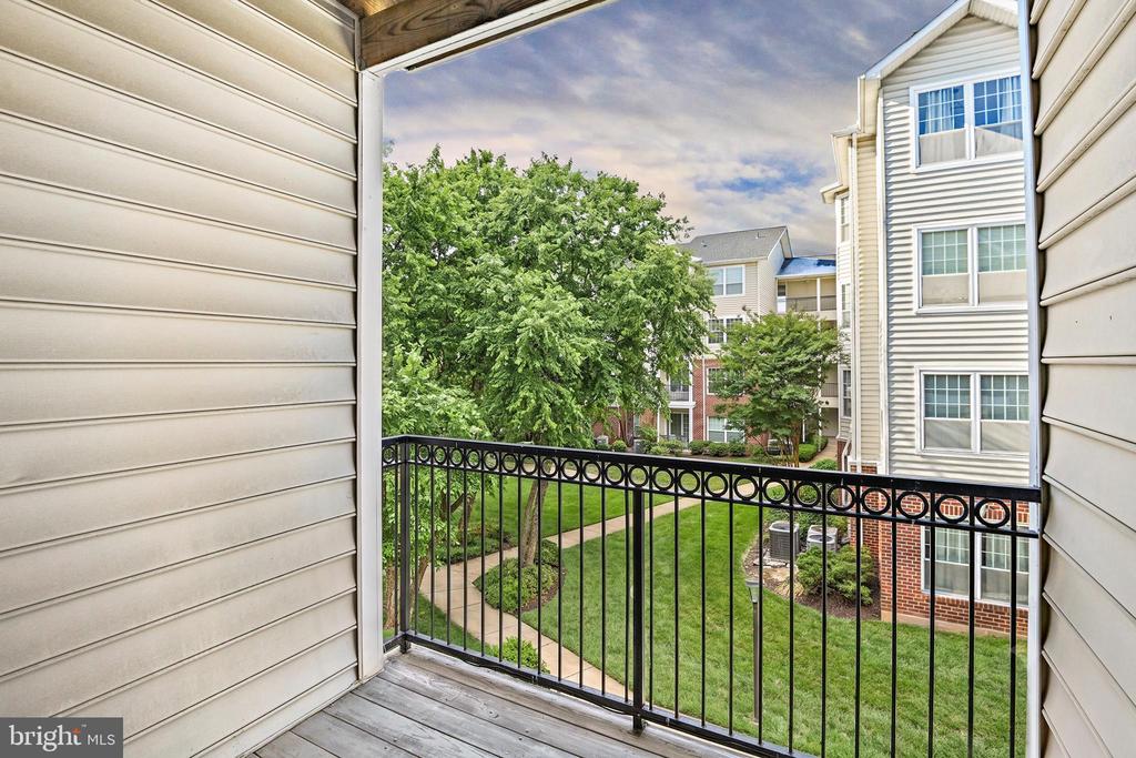 1580 SPRING GATE DRIVE Unit: 4312