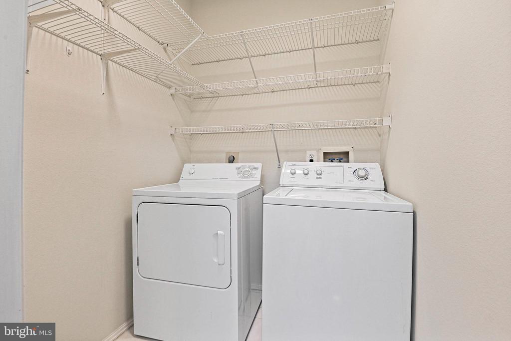 1580 SPRING GATE DRIVE Unit: 4312