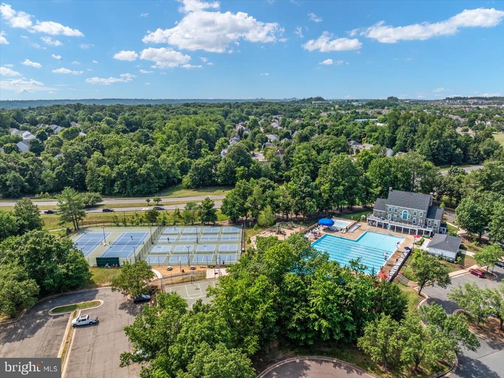 20547 WARBURTON BAY SQUARE Unit: 37