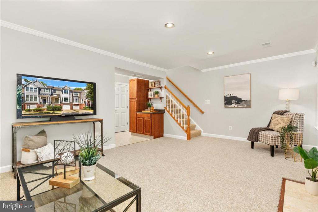 20547 WARBURTON BAY SQUARE Unit: 37