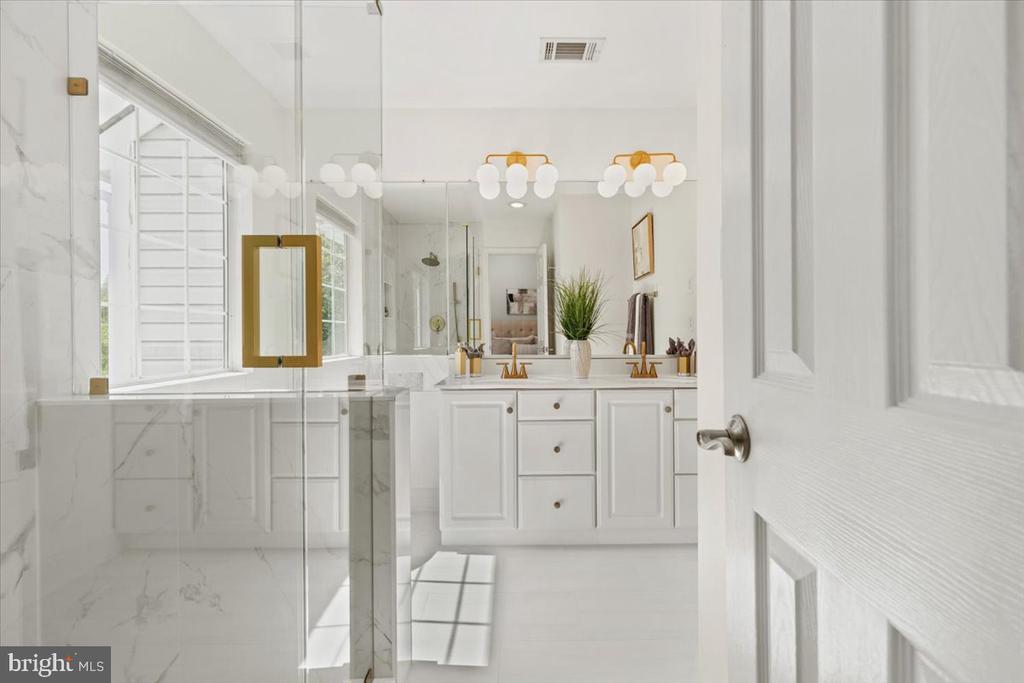 20547 WARBURTON BAY SQUARE Unit: 37