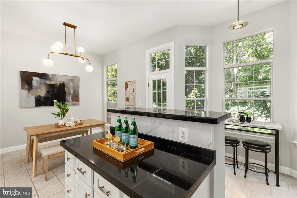 20547 WARBURTON BAY SQUARE Unit: 37