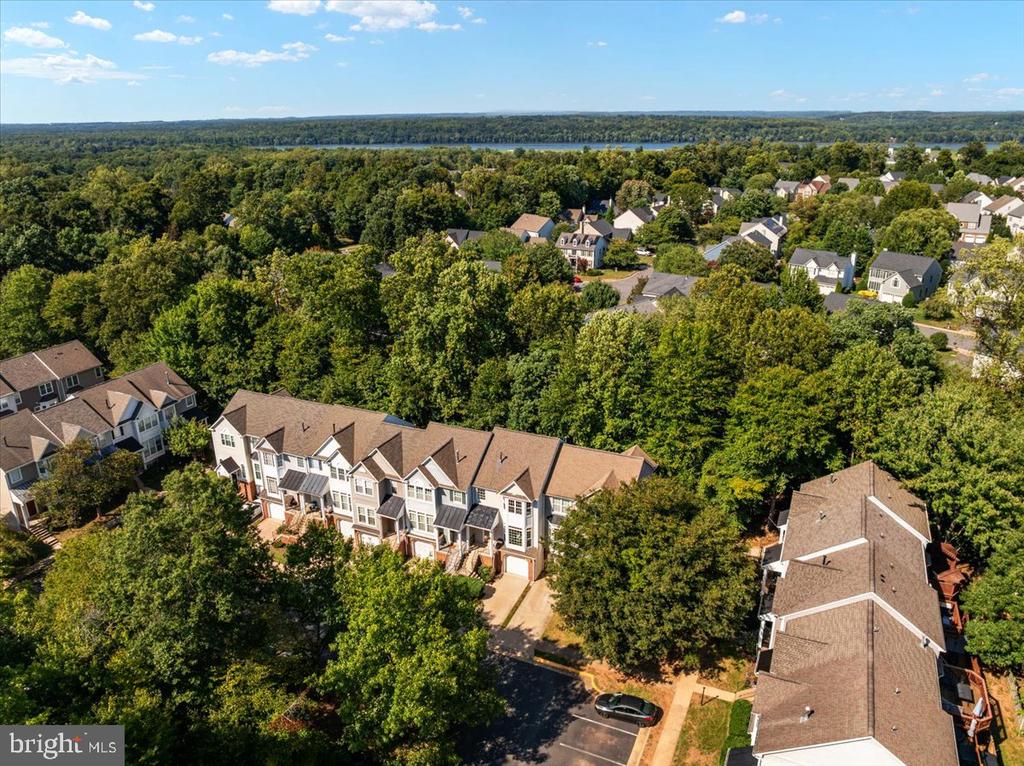 20547 WARBURTON BAY SQUARE Unit: 37