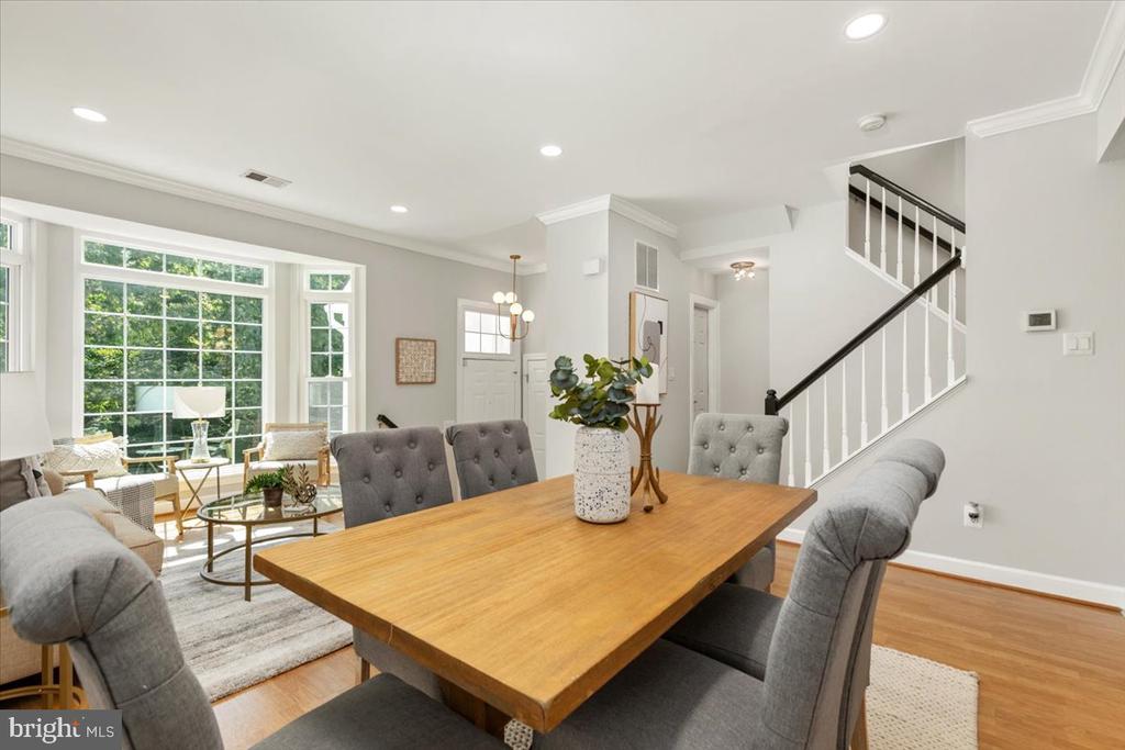 20547 WARBURTON BAY SQUARE Unit: 37