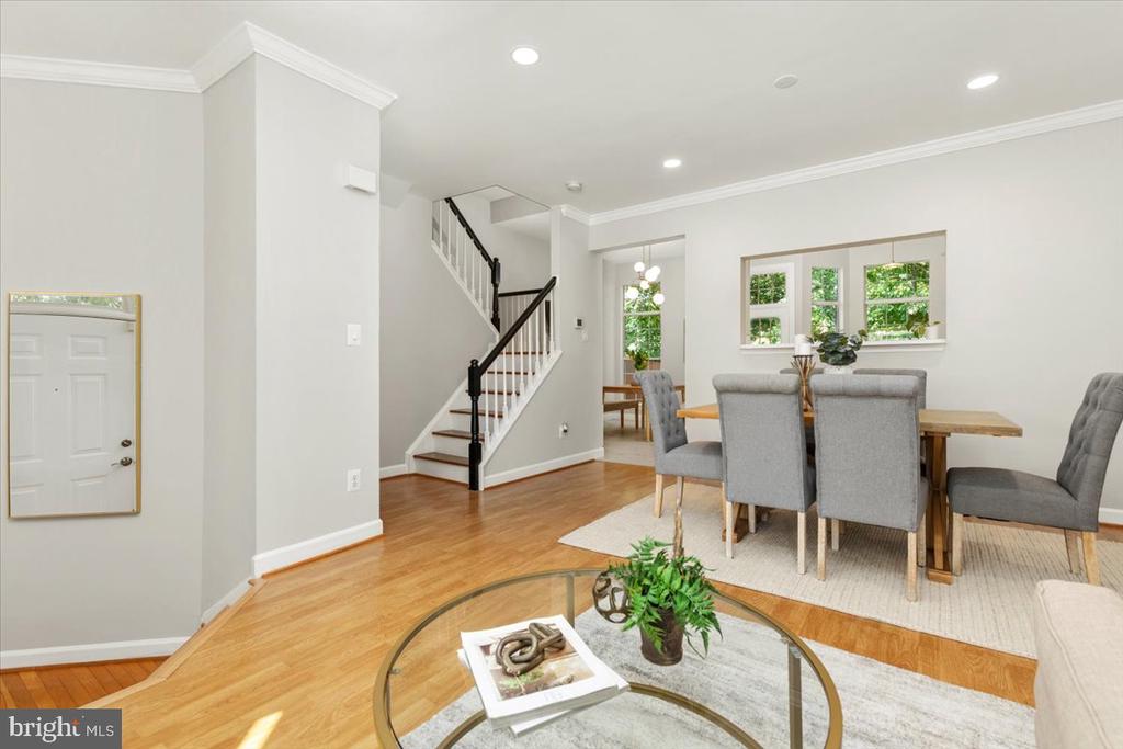 20547 WARBURTON BAY SQUARE Unit: 37
