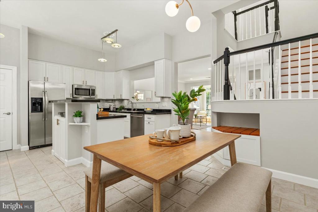 20547 WARBURTON BAY SQUARE Unit: 37