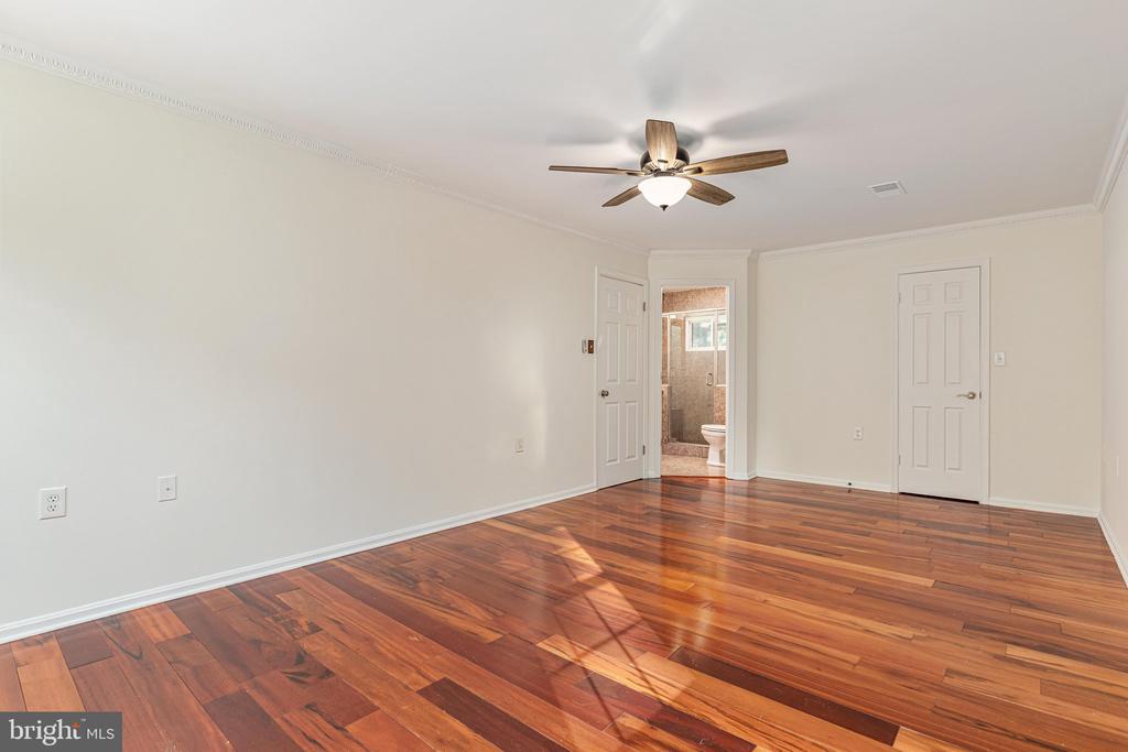12877 VALLEYWOOD DRIVE