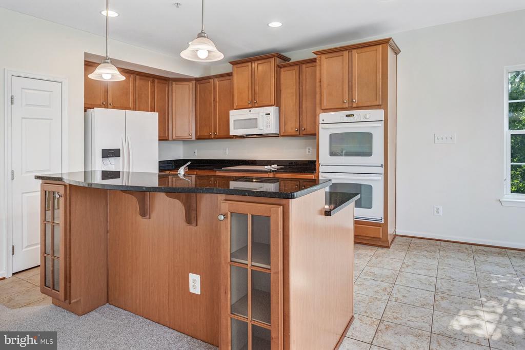 2503 EASTBOURNE DRIVE