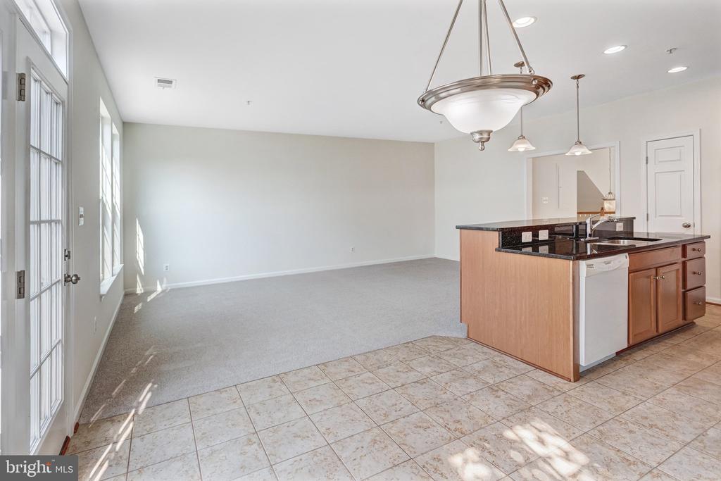 2503 EASTBOURNE DRIVE