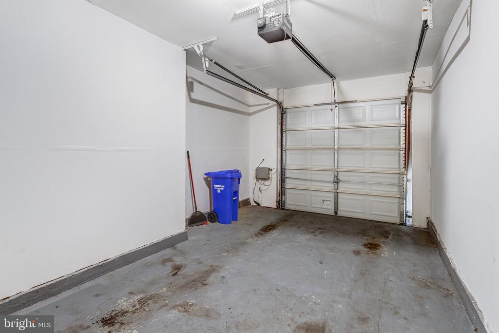 2503 EASTBOURNE DRIVE