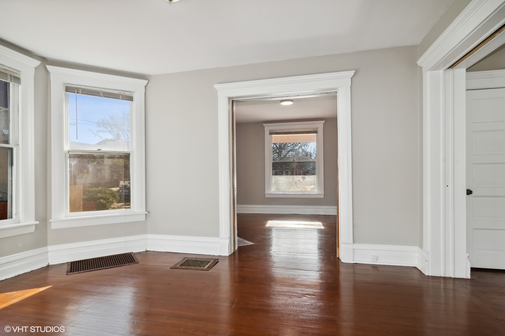 423 W Park Avenue