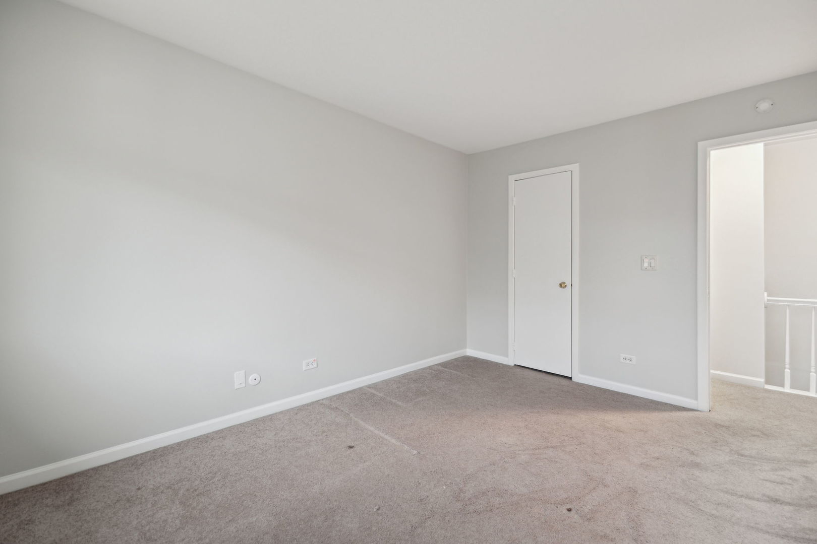 2S758 W Winchester Circle Unit: 2