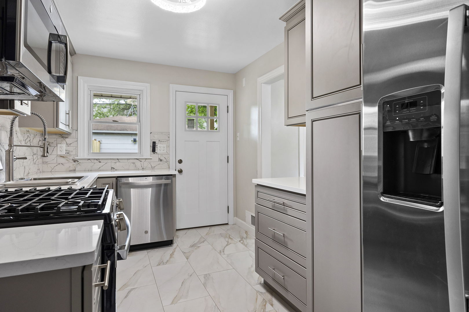 714-716 S River Street Unit: 716