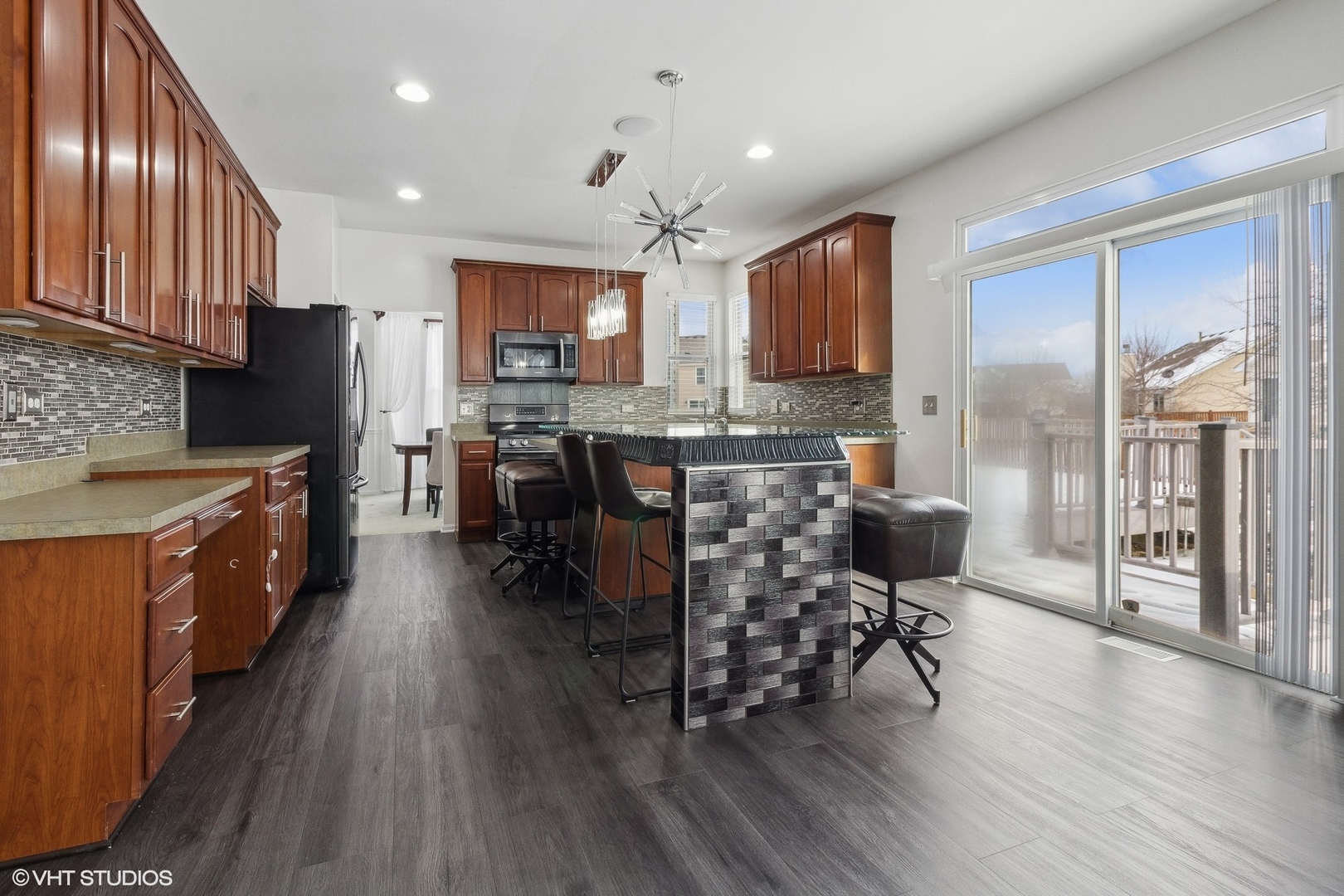 2711 Cranston Circle