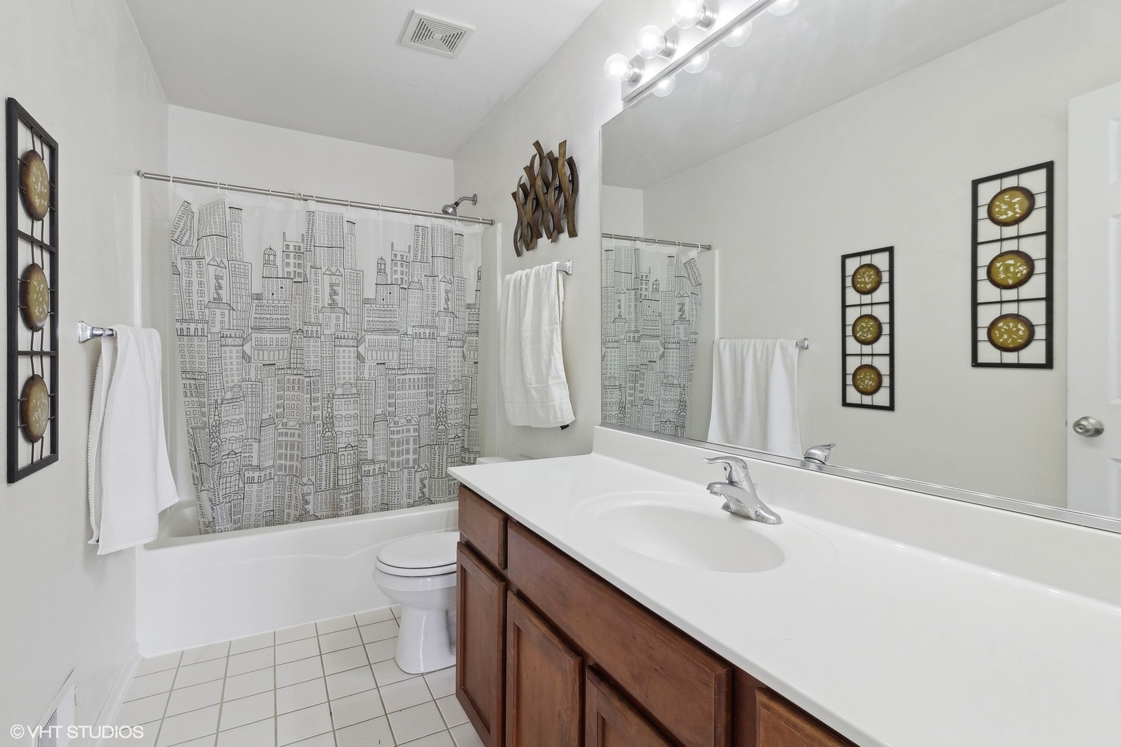2711 Cranston Circle