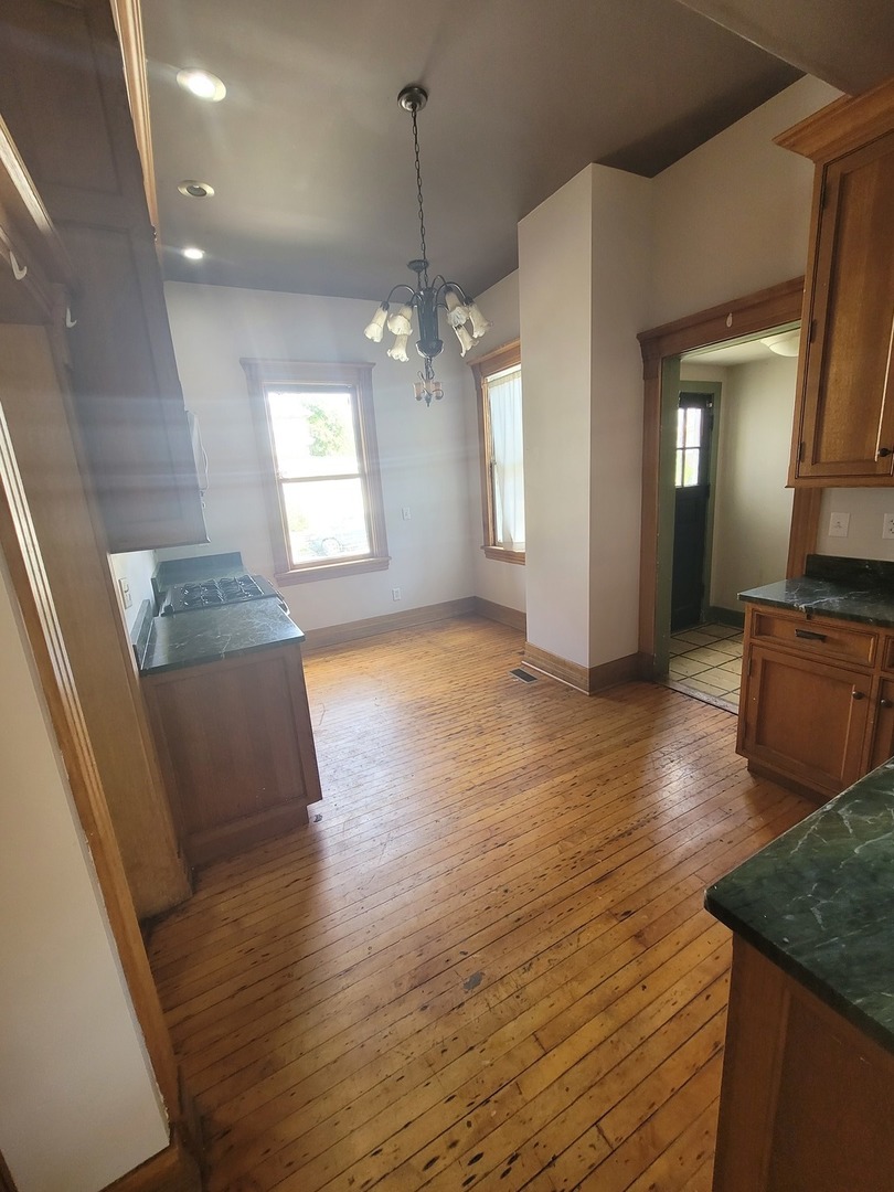 142 S Lincoln Avenue