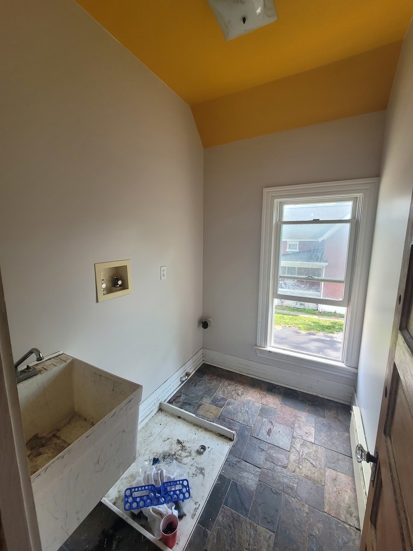 142 S Lincoln Avenue