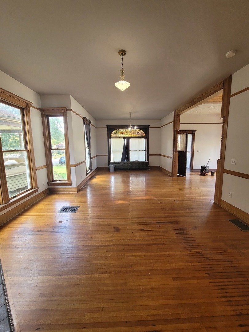 142 S Lincoln Avenue