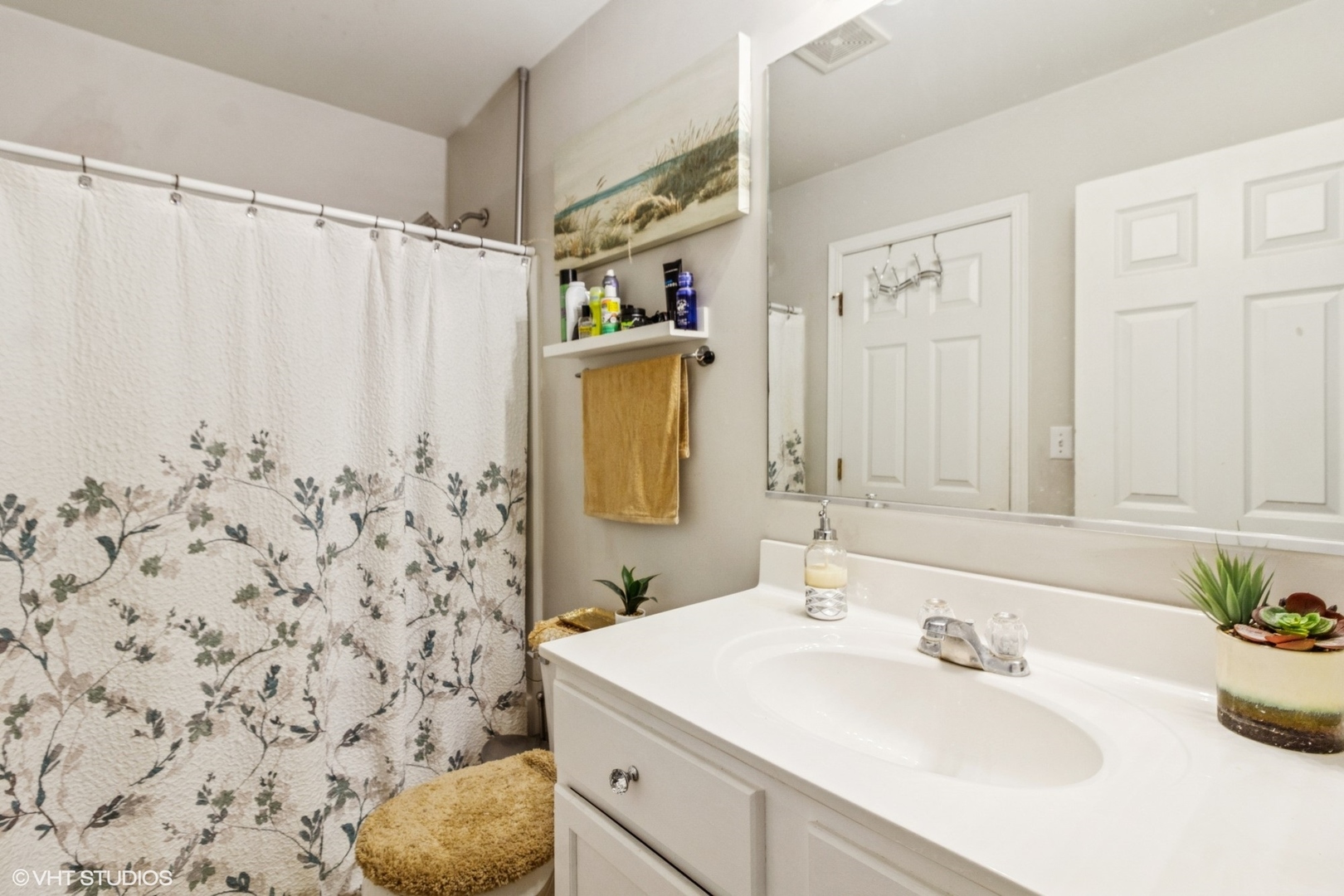 181 Willoughby Court Unit: B