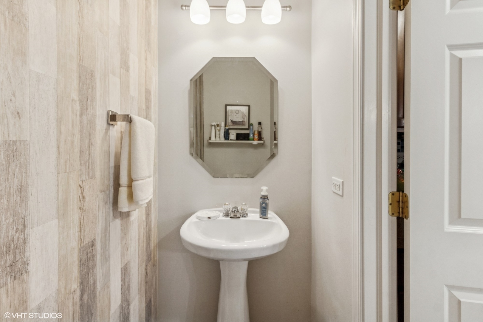 181 Willoughby Court Unit: B