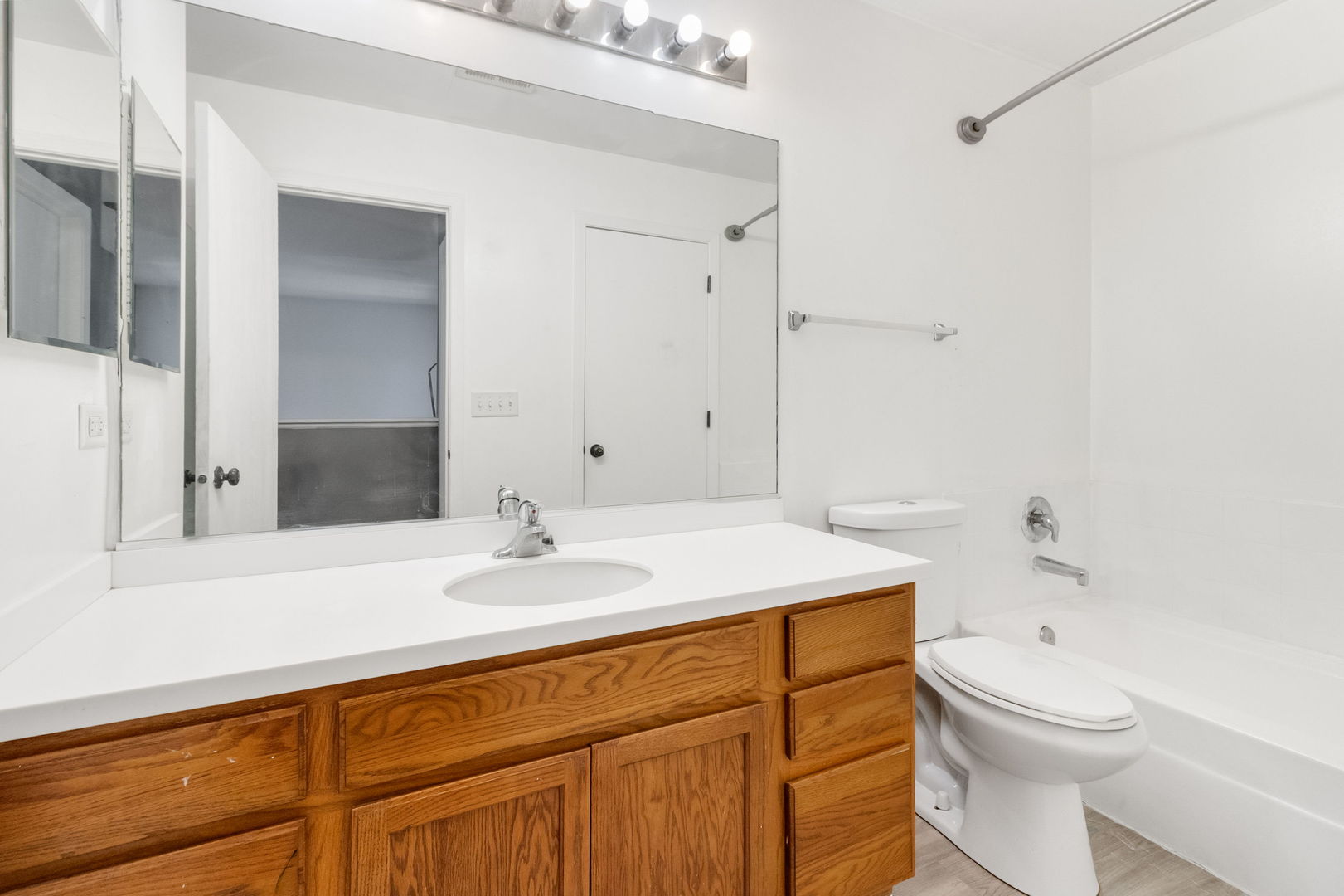 3742 Pope Court Unit: 3742