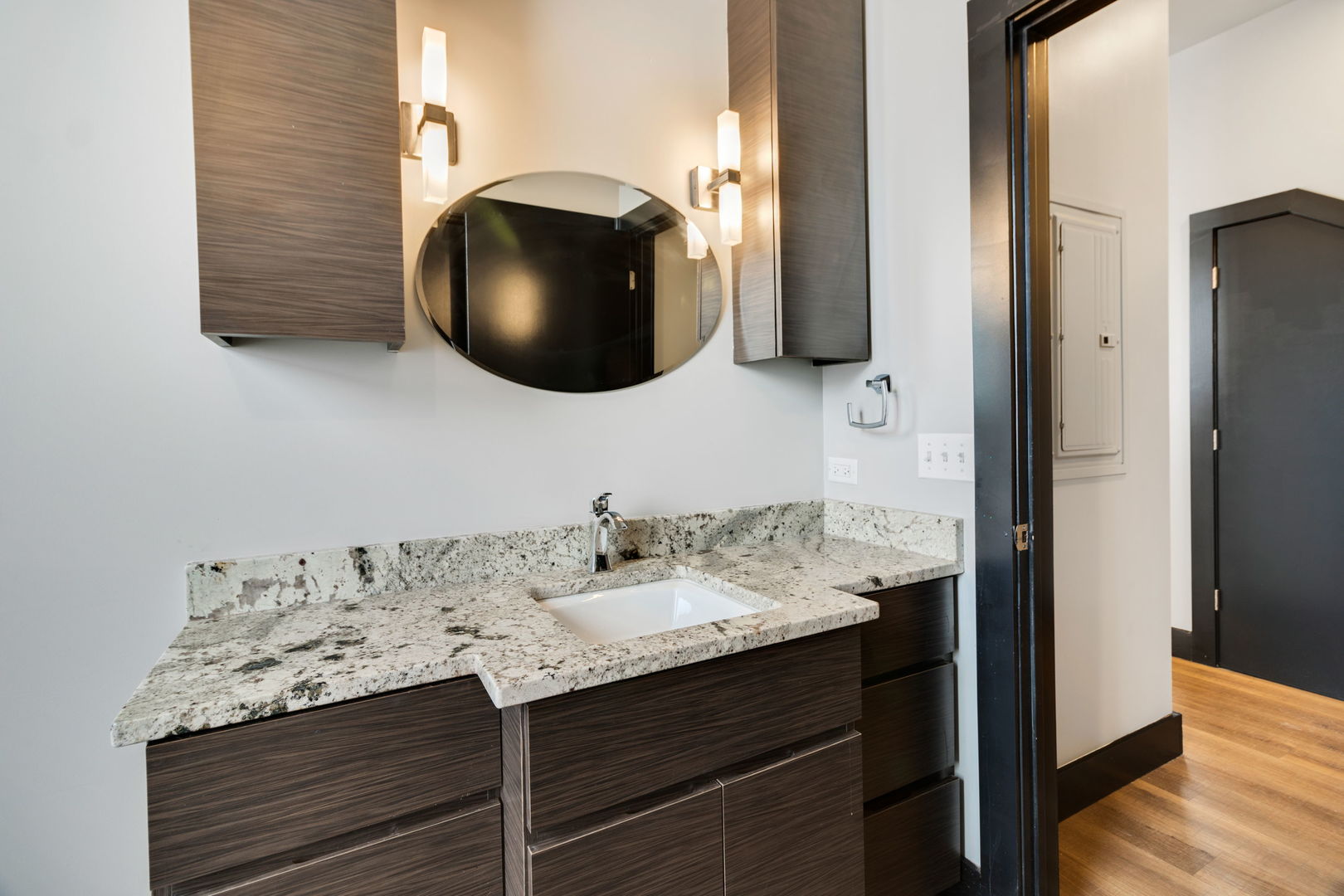 6 E Downer Place Unit: 200