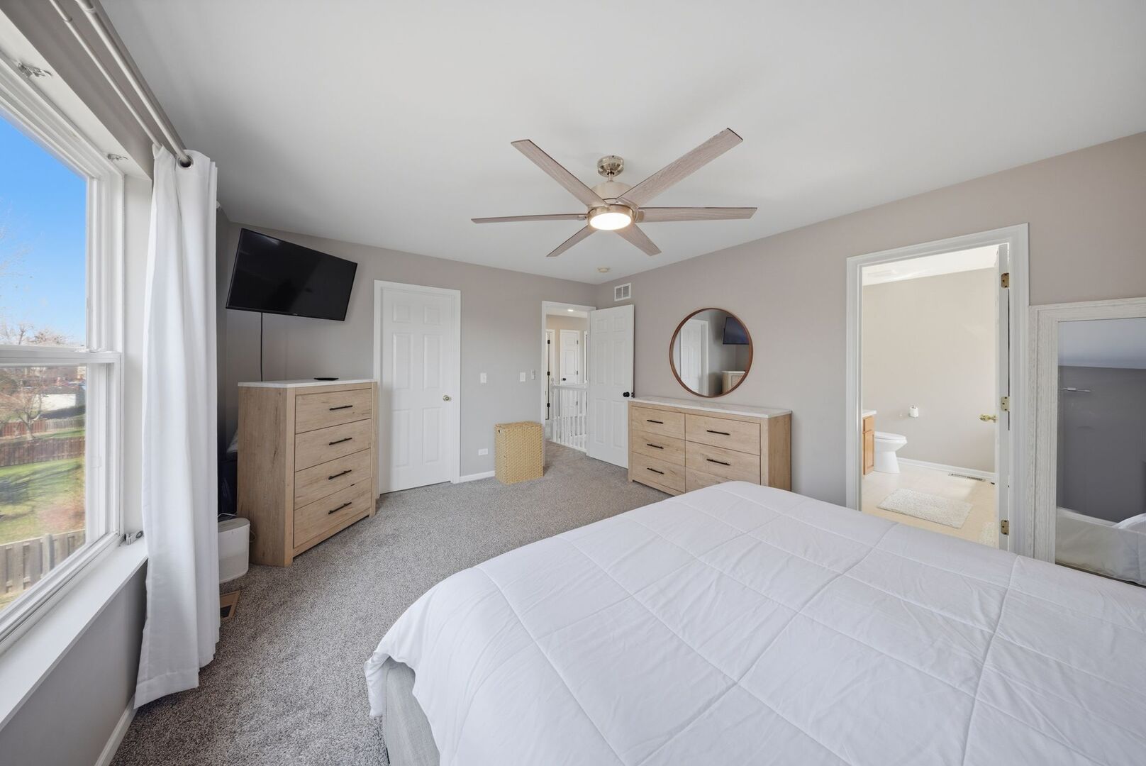 2547 Prairie Crossing Drive