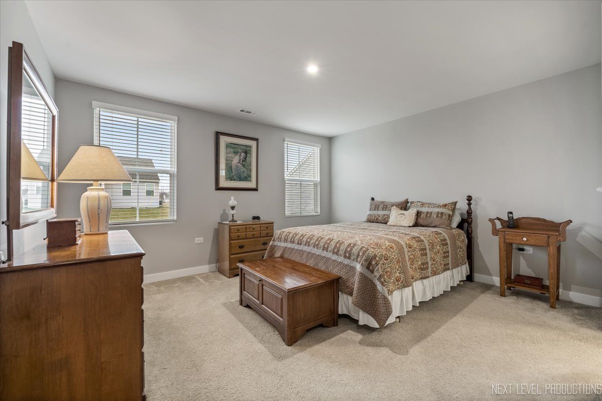 2707 Nickerson Court