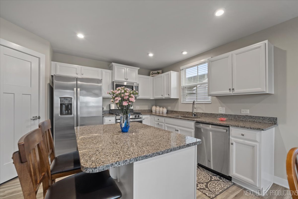 2707 Nickerson Court
