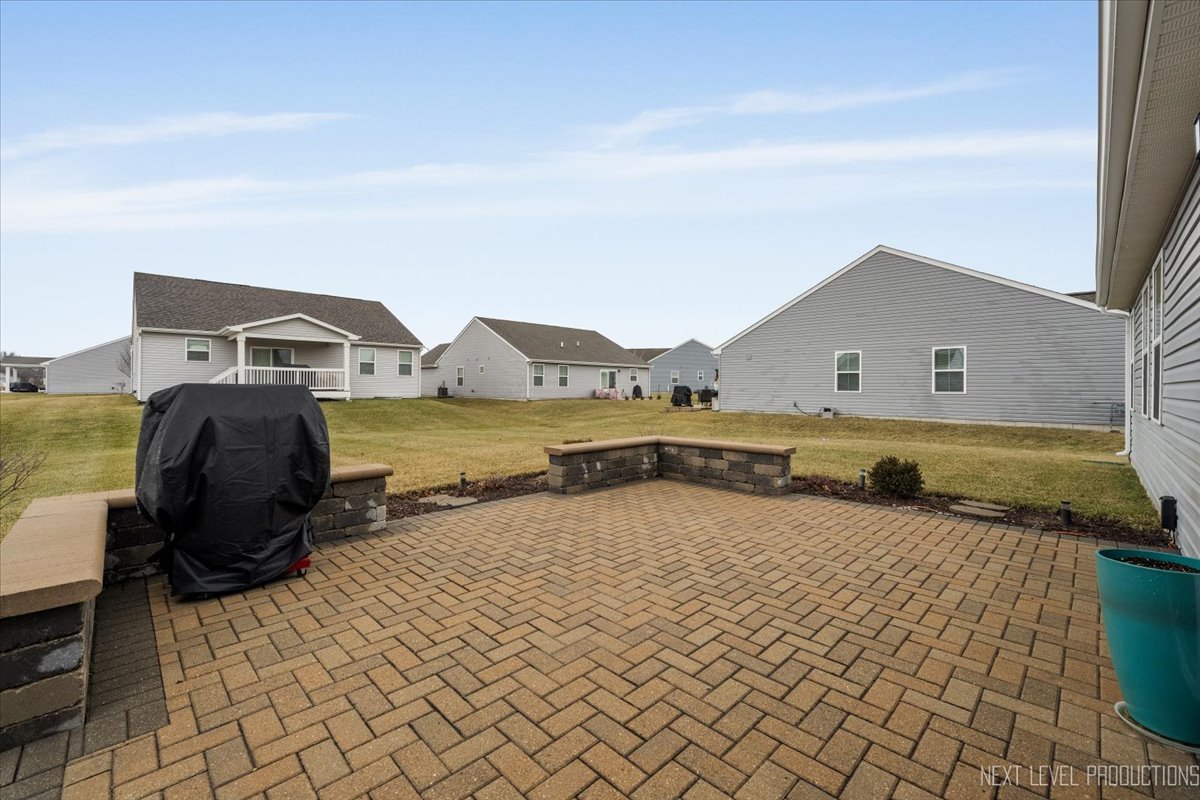 2707 Nickerson Court