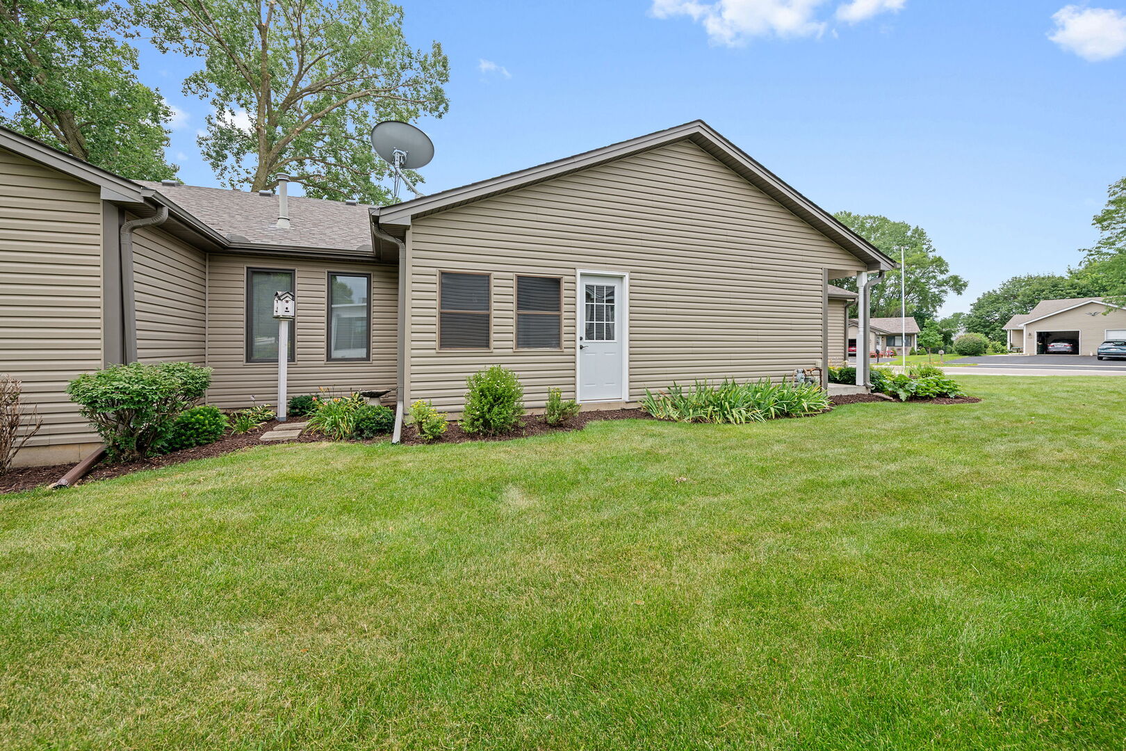 711 Harmony Court