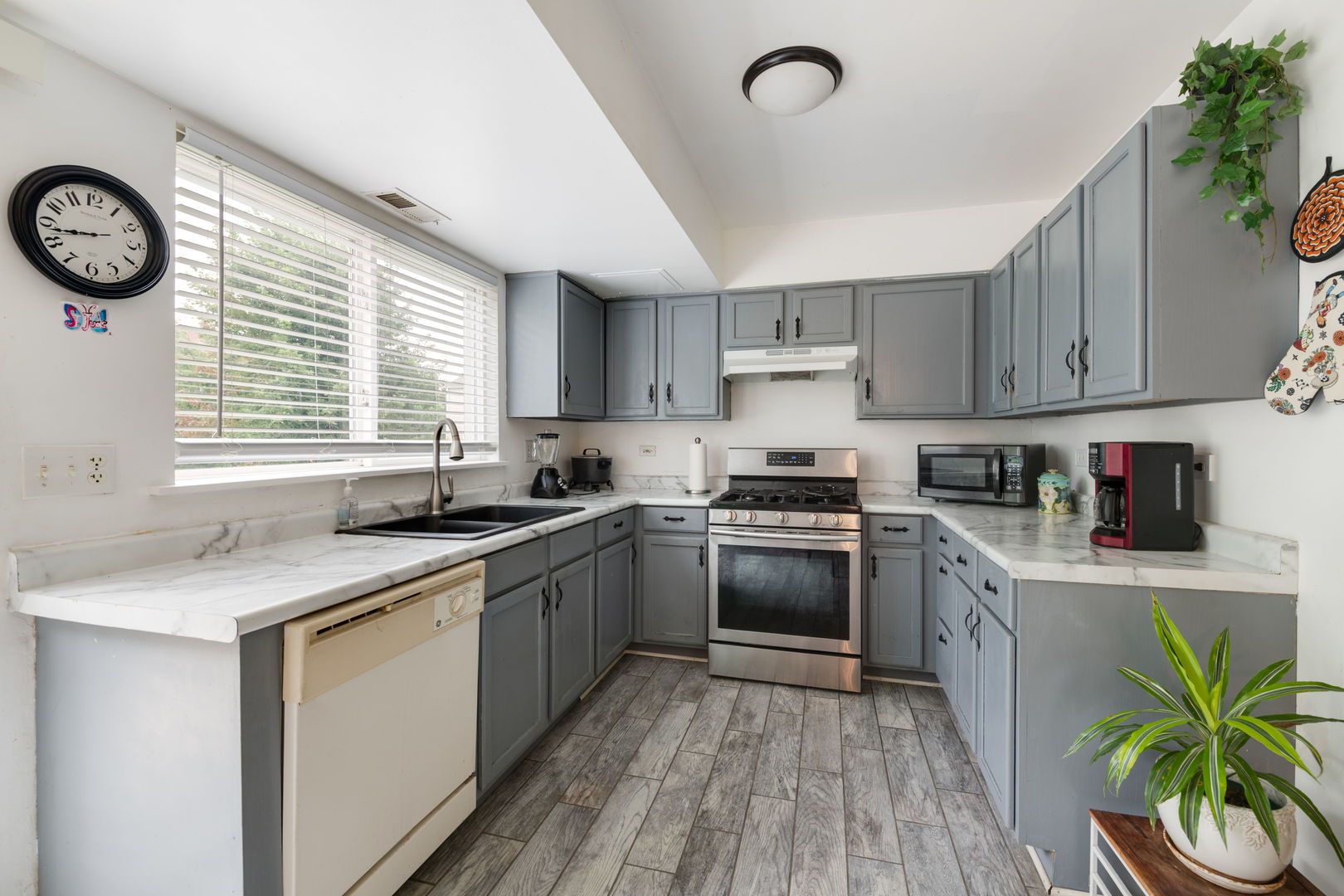 101 Eisenhower Drive