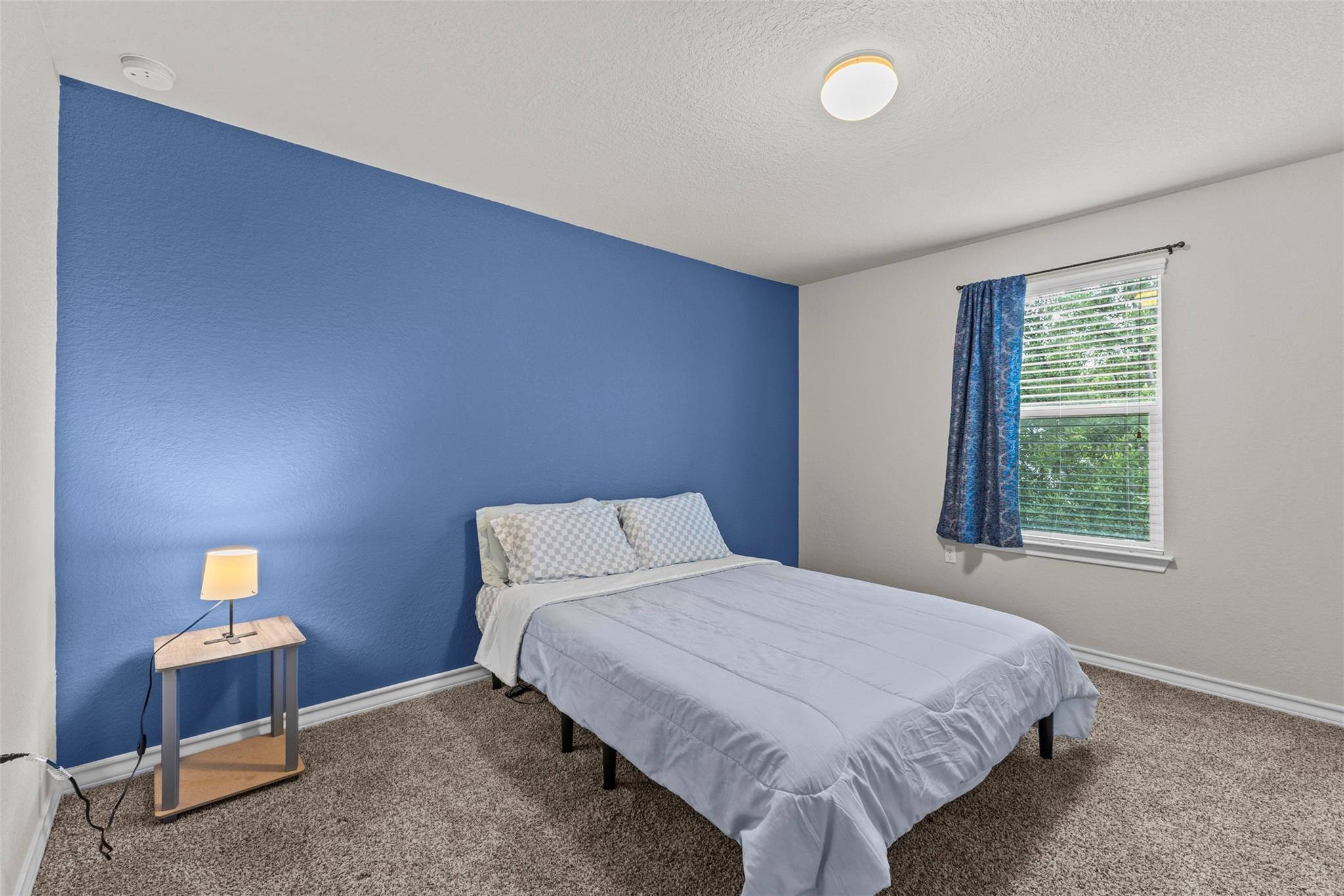 11804 Saddle Rock DR