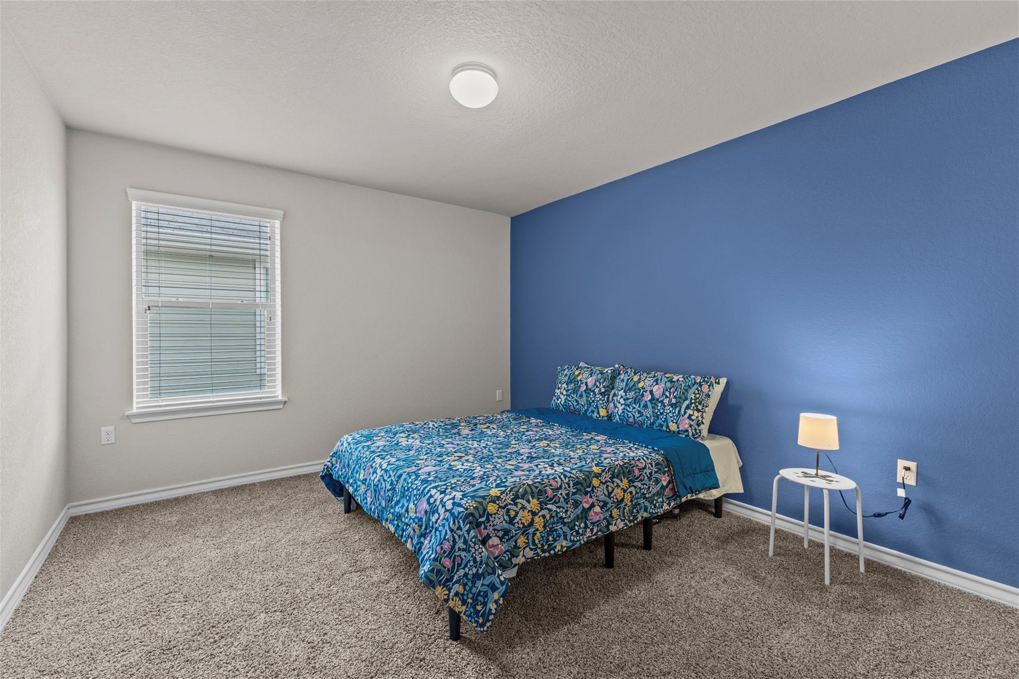 11804 Saddle Rock DR