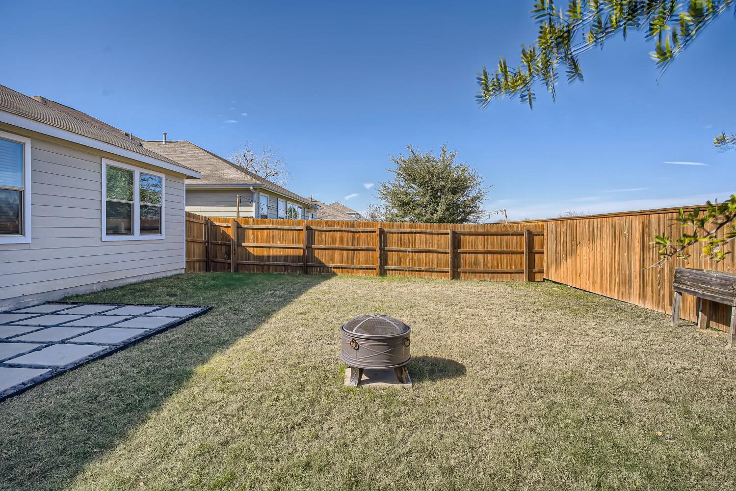 11804 Saddle Rock DR