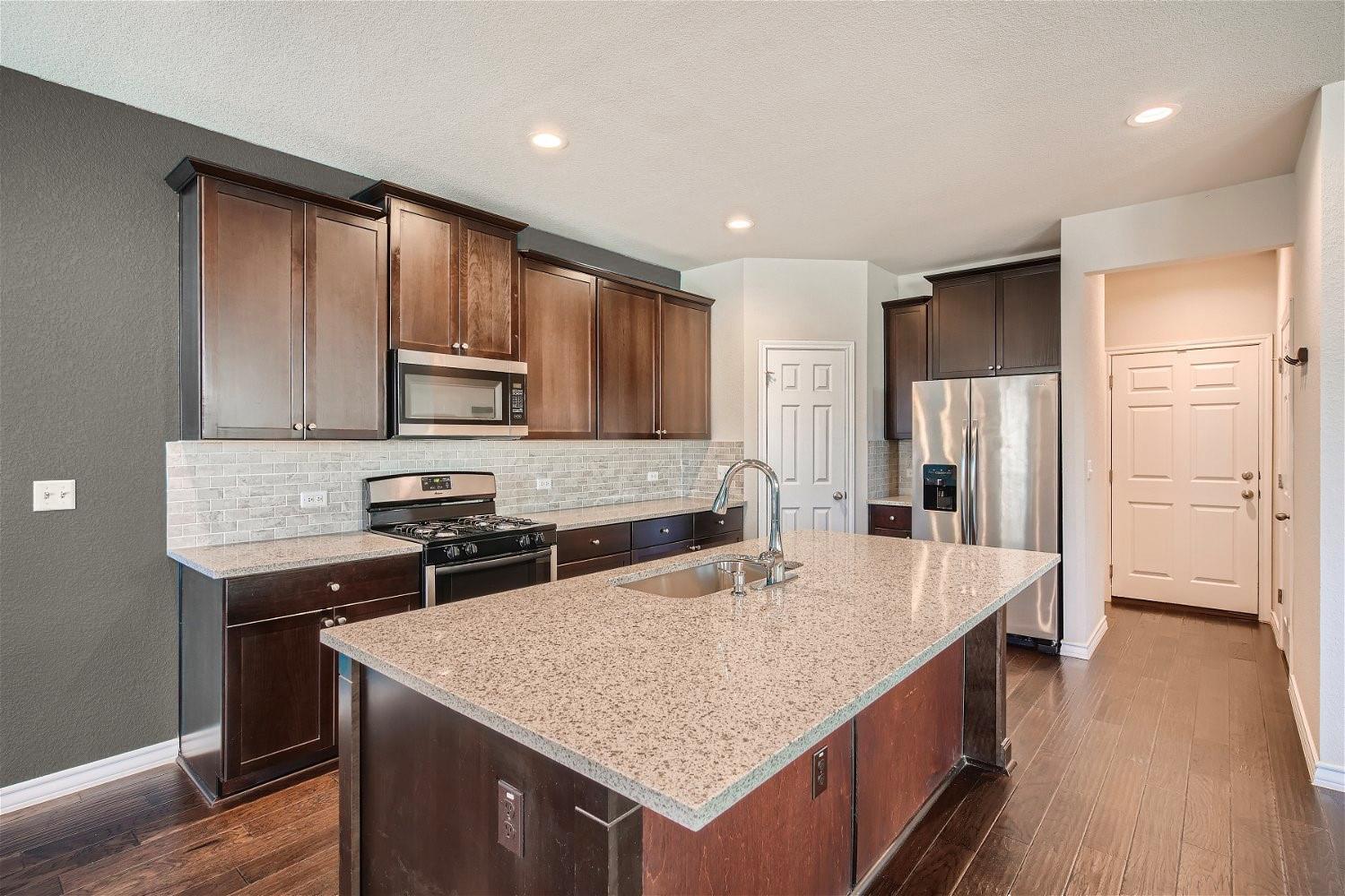 1604 Los Olivios WAY