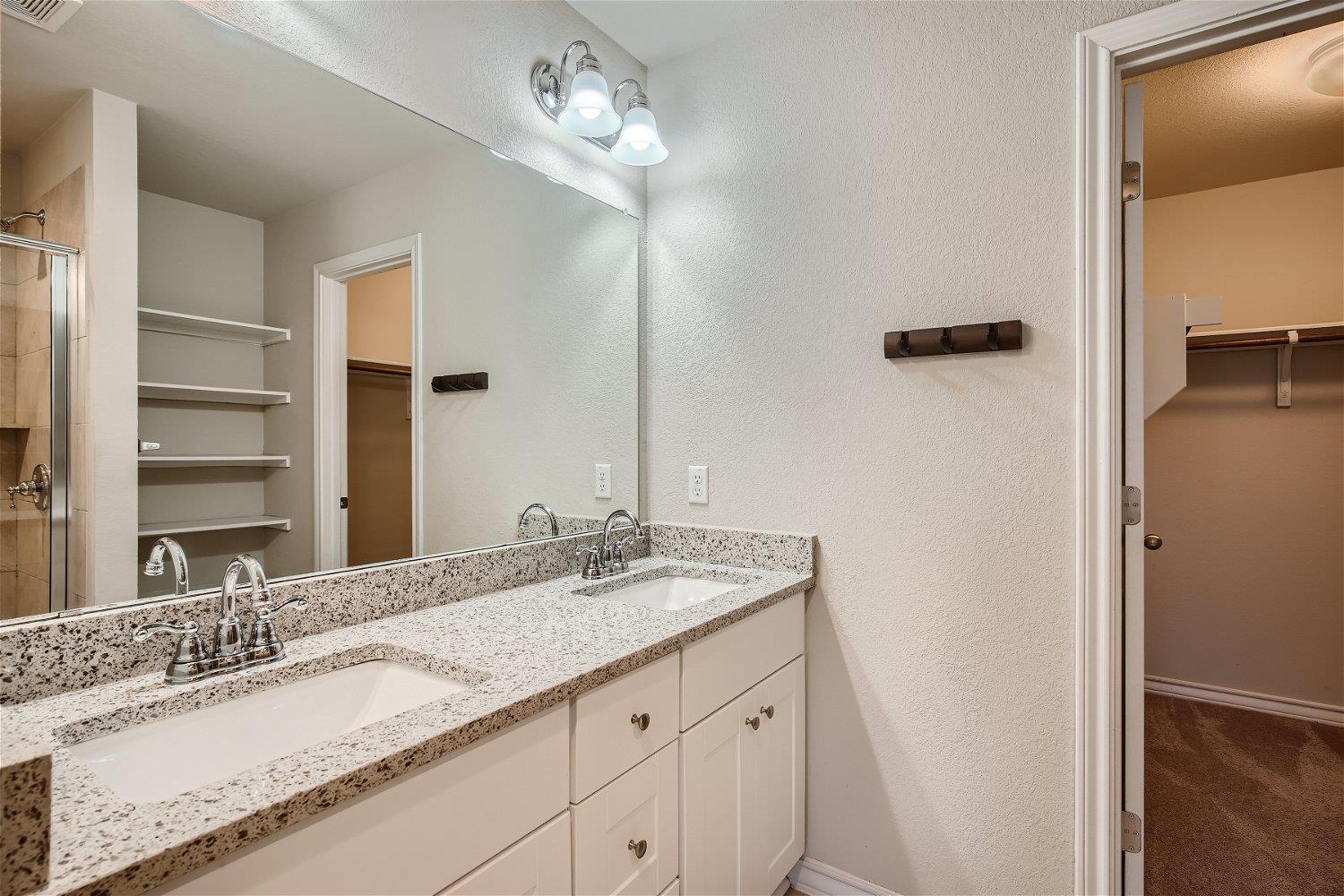1604 Los Olivios WAY