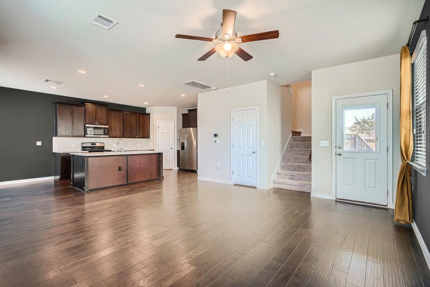 1604 Los Olivios WAY