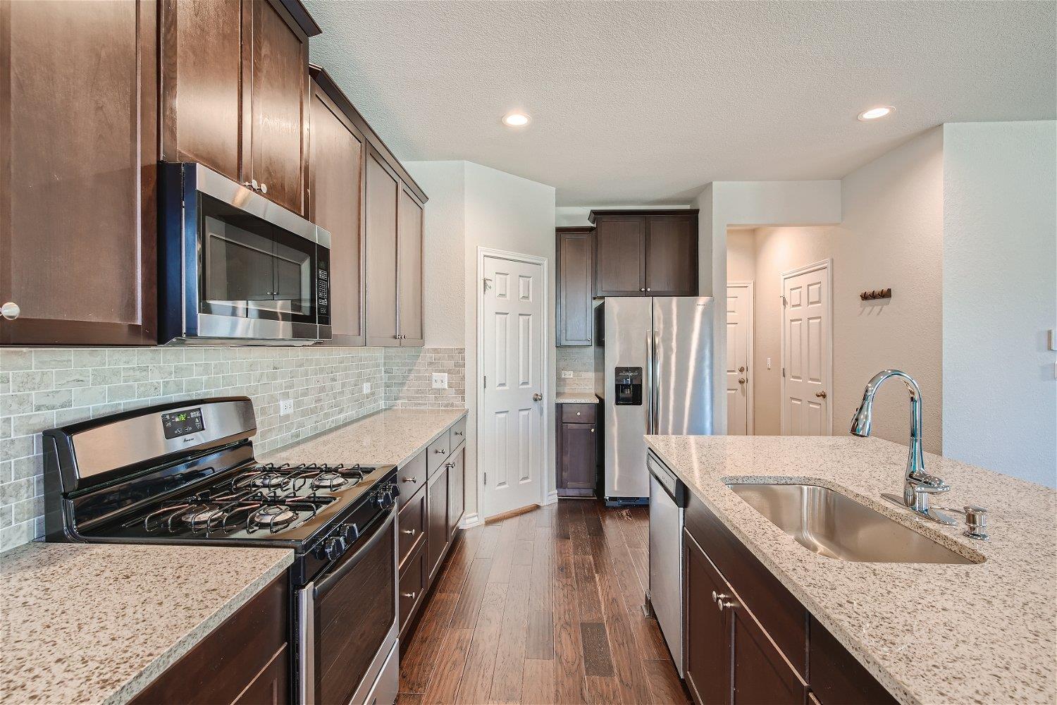 1604 Los Olivios WAY