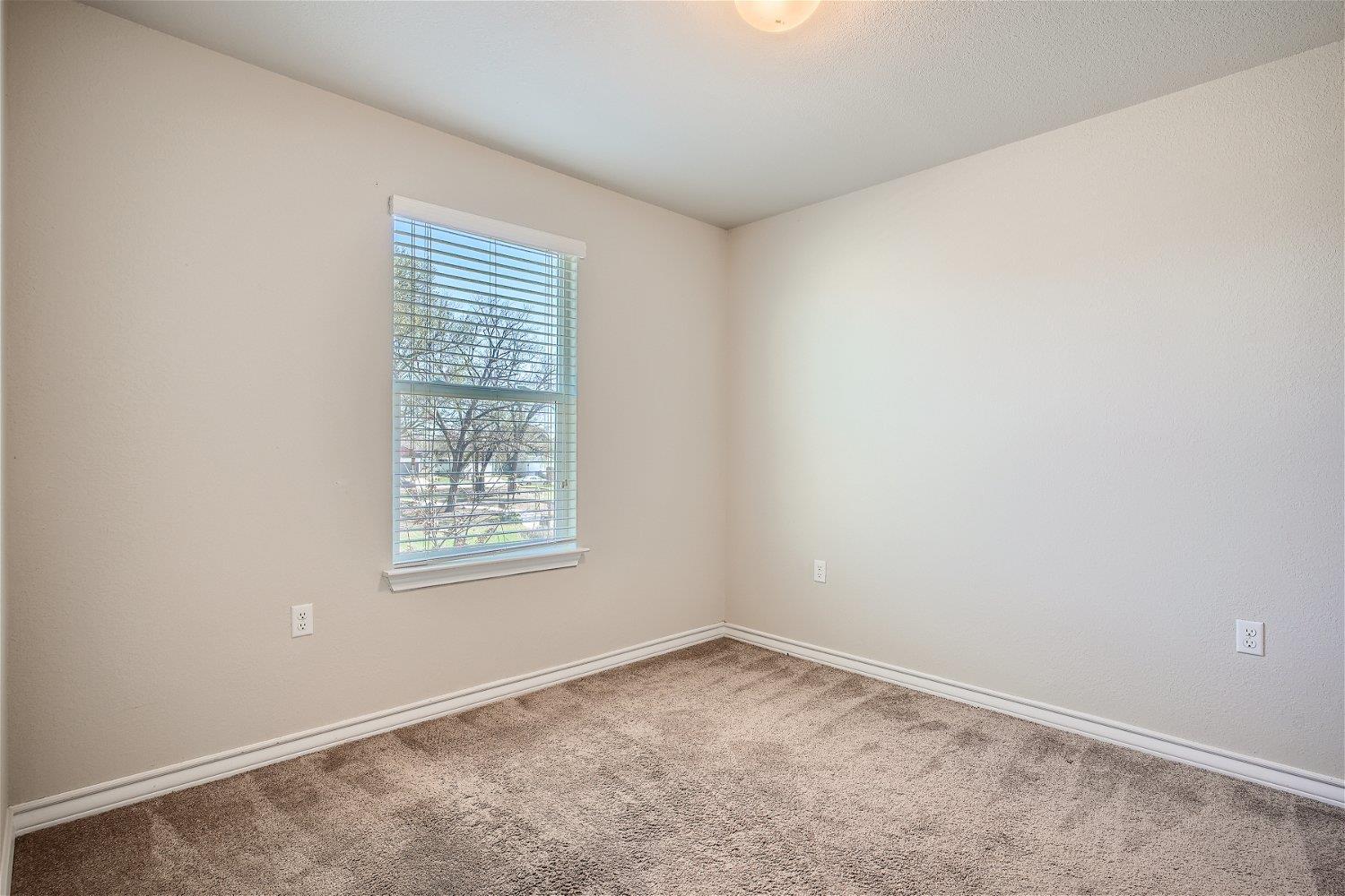 1604 Los Olivios WAY