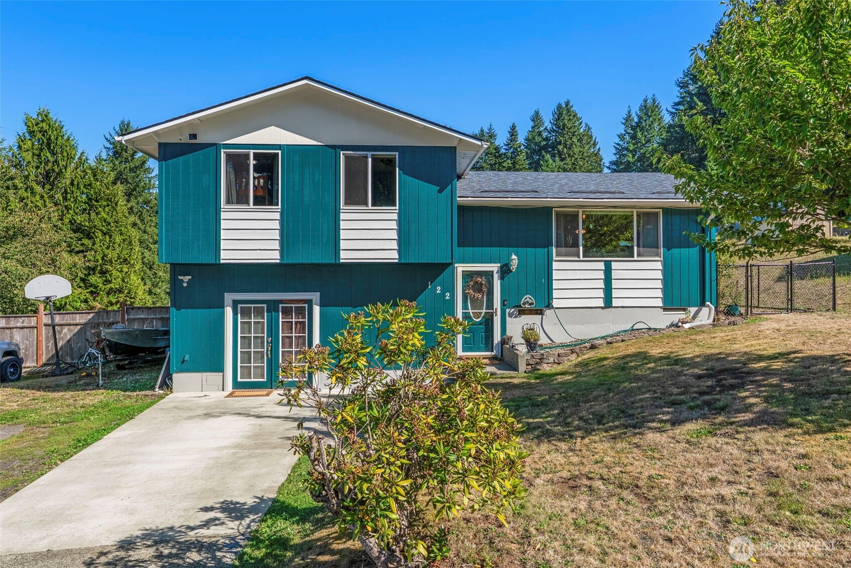 122 Rollingwood Drive