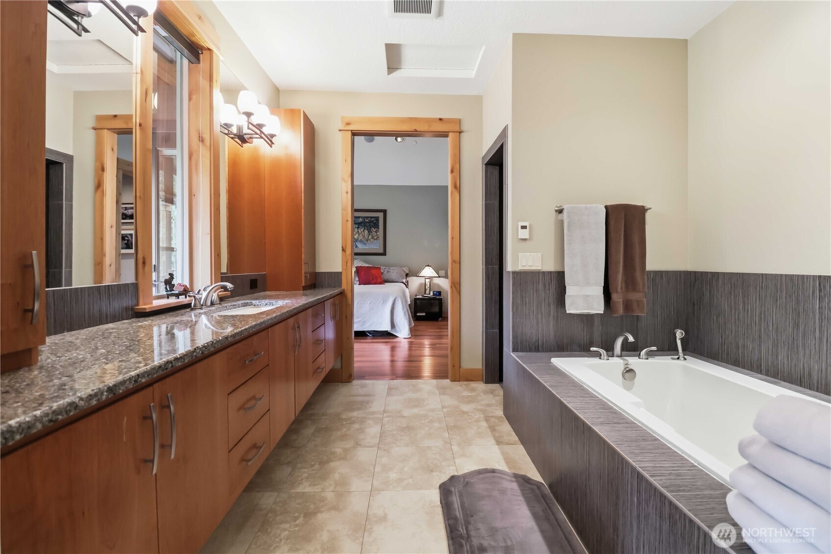 125 Royal Coachman Lane