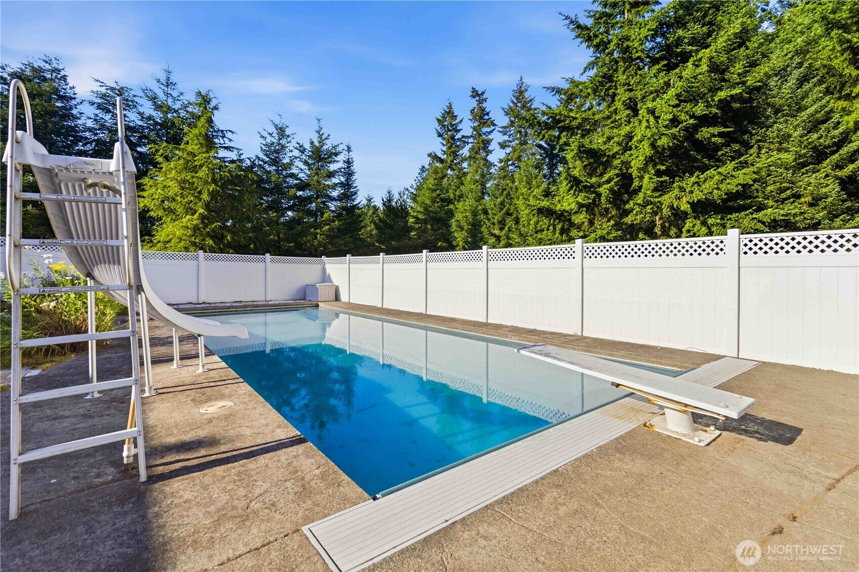 128 Flagstone Drive
