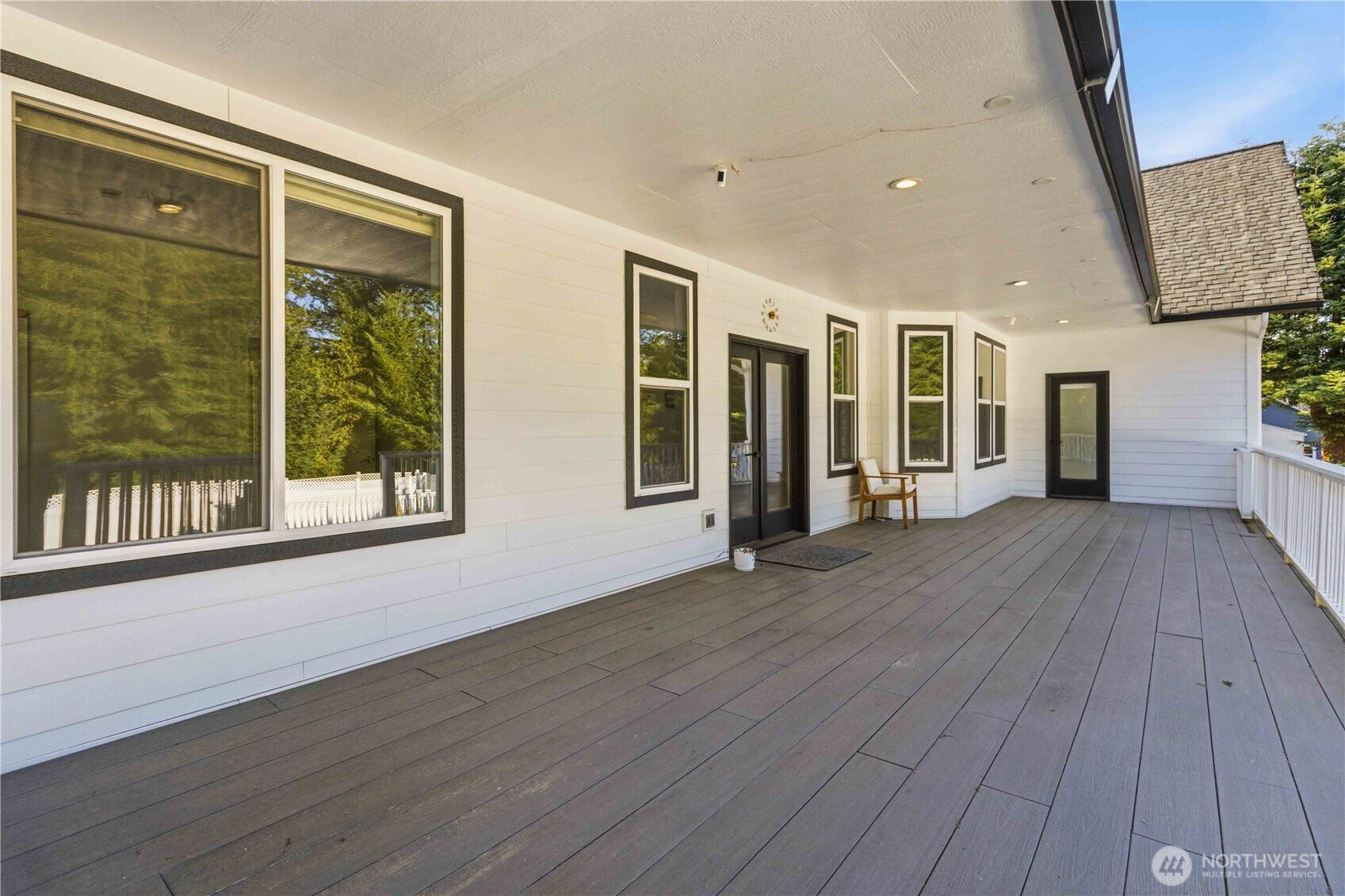 128 Flagstone Drive