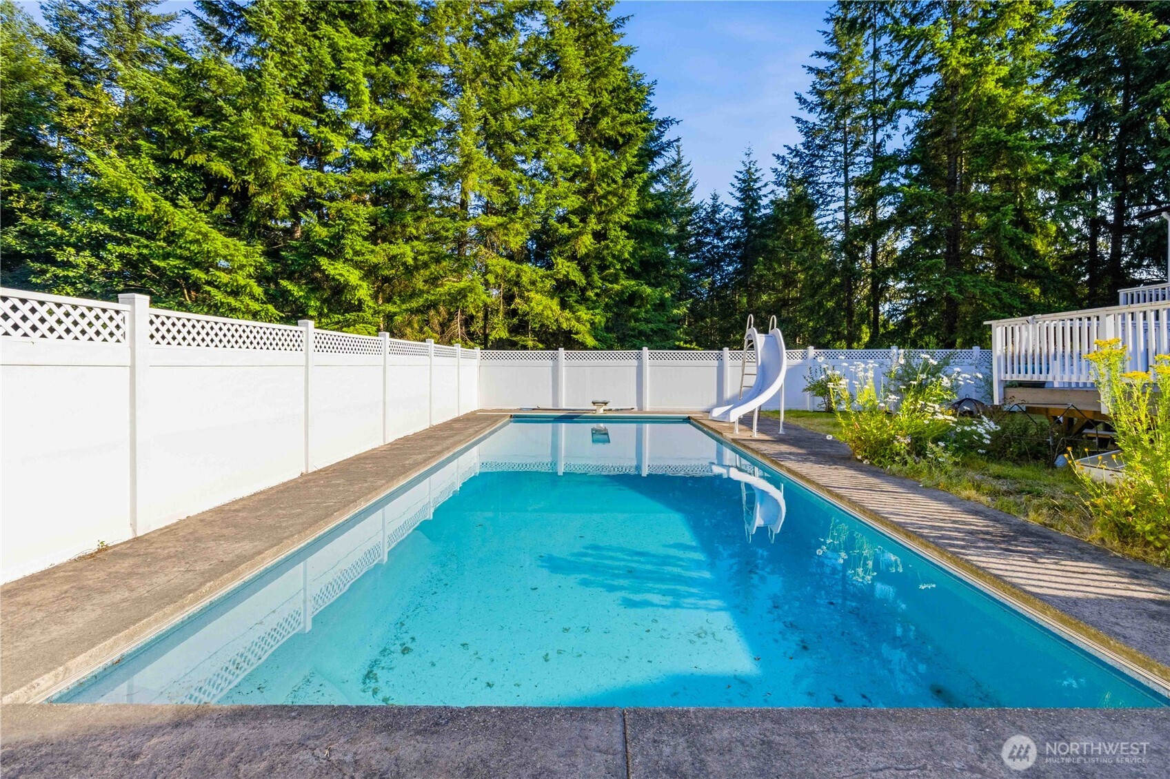 128 Flagstone Drive